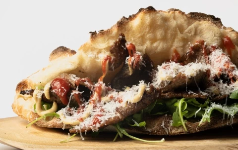 Pinsa like Taco with gyro